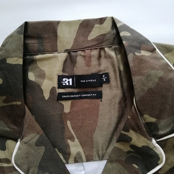 Simons Camo Shirt Small NWT - Picture 6 of 7